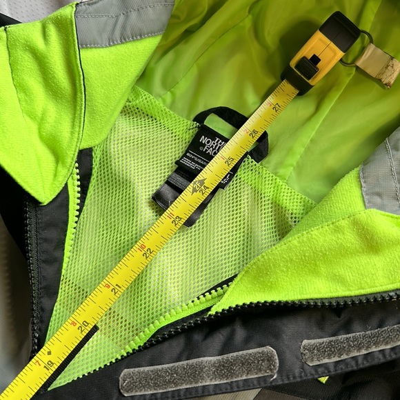 The North Face Hyvent Light Jacket Youth Large 14-16 Outdoors Water Resistant - Picture 7 of 9